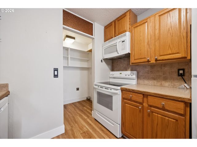 15445 Se STEPHENS Ct, Portland, OR 97233