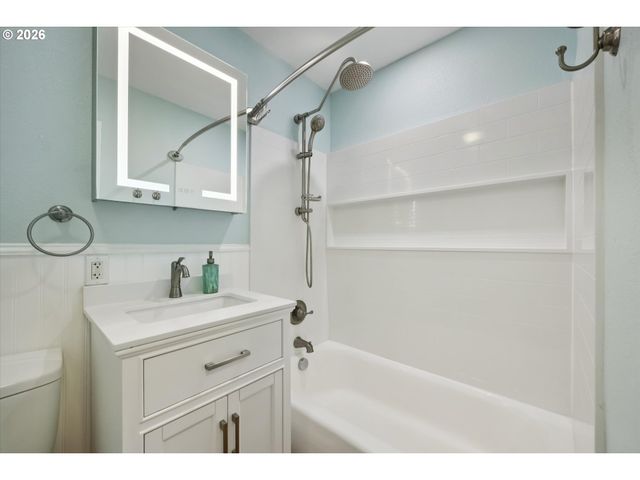 15445 Se STEPHENS Ct, Portland, OR 97233