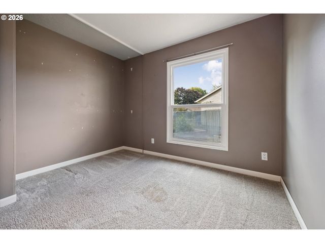 15445 Se STEPHENS Ct, Portland, OR 97233