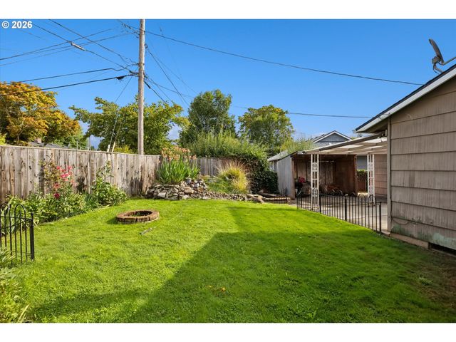 15445 Se STEPHENS Ct, Portland, OR 97233