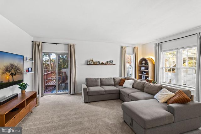 301 GOLDSMITH LN, Newark, DE 19702