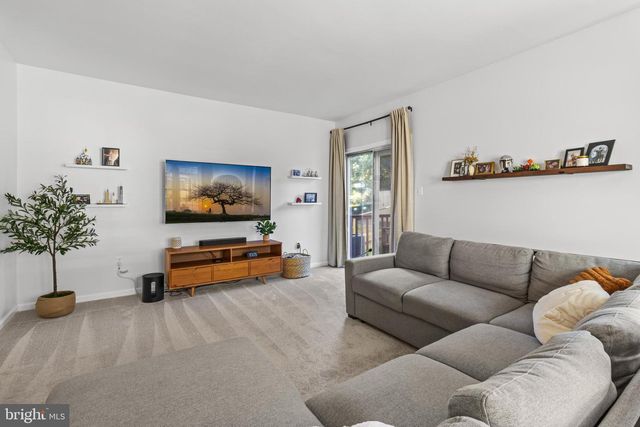 301 GOLDSMITH LN, Newark, DE 19702