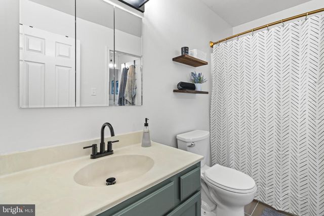 301 GOLDSMITH LN, Newark, DE 19702