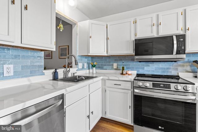 301 GOLDSMITH LN, Newark, DE 19702