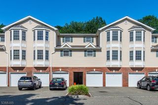 30 Federal Hill Rd 15, Pompton Lakes Boro, NJ 07442