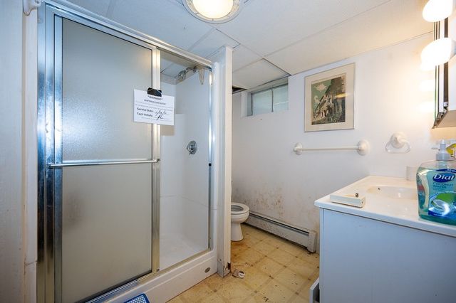 27 Chevy Chase Rd, Worcester, MA 01606