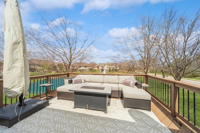 5275 Glen Oaks Way, West Des Moines, IA 50266