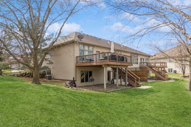5275 Glen Oaks Way, West Des Moines, IA 50266