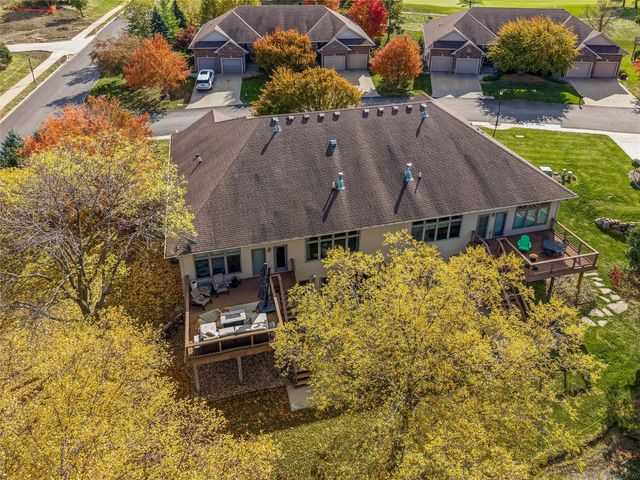 5275 Glen Oaks Way, West Des Moines, IA 50266