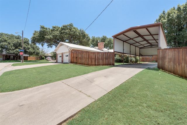 1421 Meadow Lane, Midlothian, TX 76065