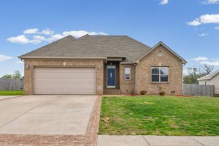 421 Simon St, Hopkinsville, KY 42240