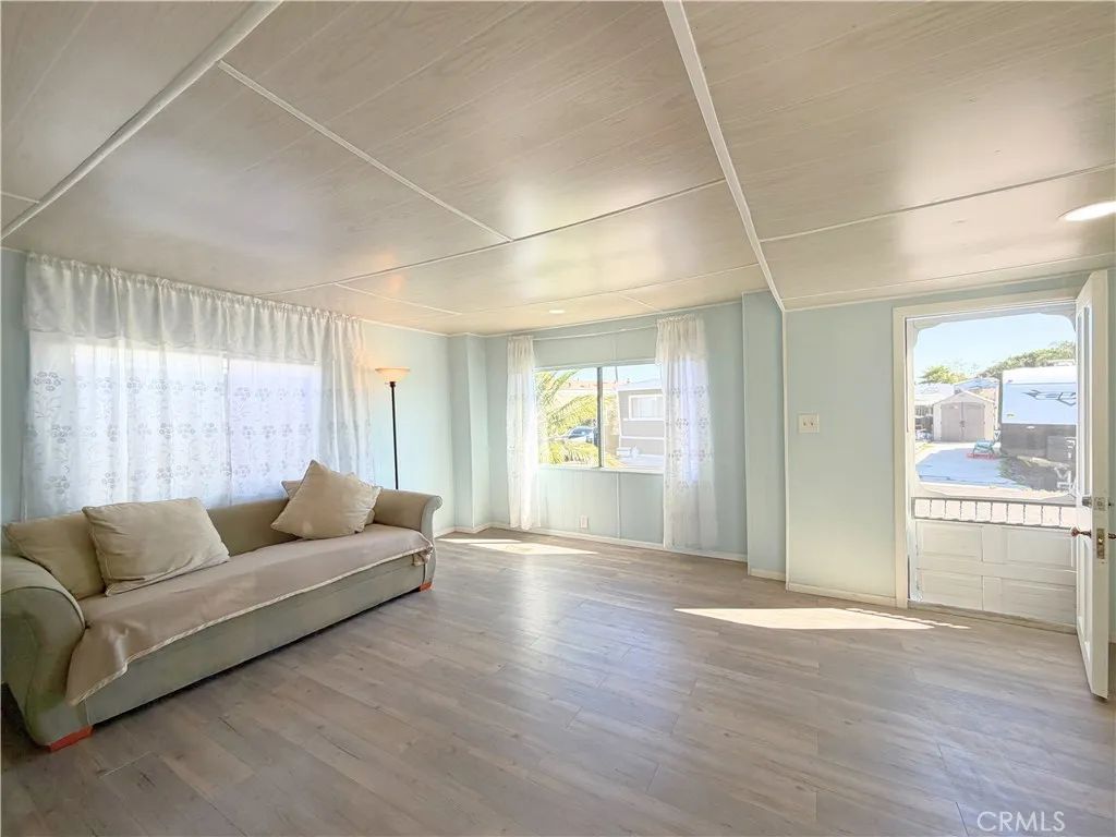23701 Western 152, Torrance, CA 90501