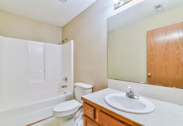 4601 S Fern, Wichita, KS 67217