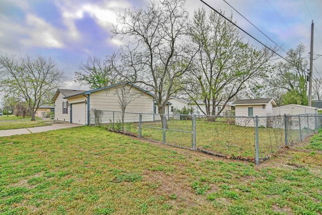 4601 S Fern, Wichita, KS 67217