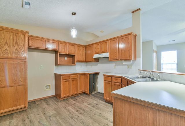 4601 S Fern, Wichita, KS 67217