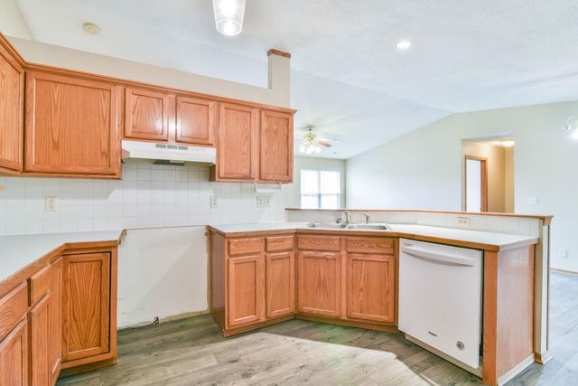 4601 S Fern, Wichita, KS 67217