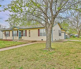 4601 S Fern, Wichita, KS 67217