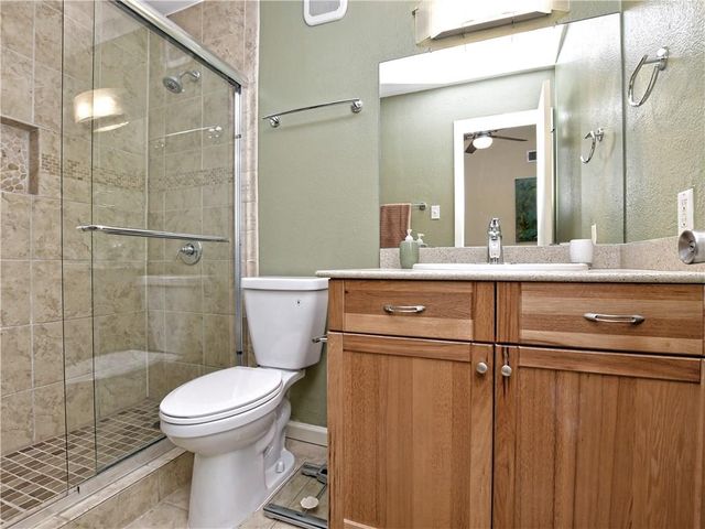 1818 S Lakeshore BLVD 20, Austin, TX 78741