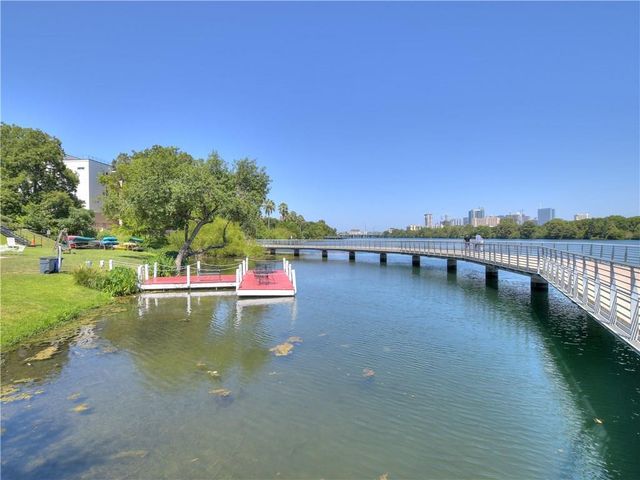 1818 S Lakeshore BLVD 20, Austin, TX 78741