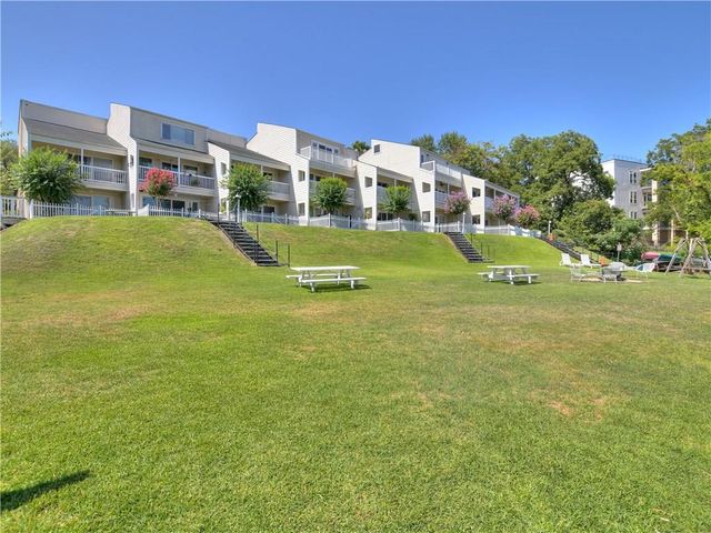 1818 S Lakeshore BLVD 20, Austin, TX 78741