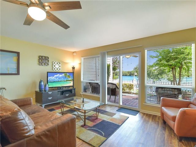 1818 S Lakeshore BLVD 20, Austin, TX 78741