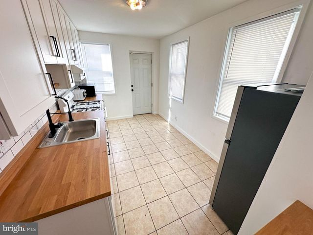 2834 E VENANGO ST, Philadelphia, PA 19134