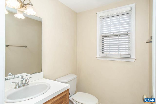 750 LOCHRIDGE LN, Earlysville, VA 22936