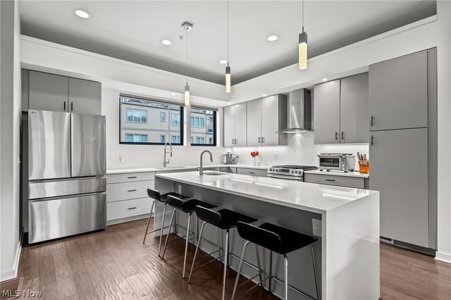 3114 Vine Court, Cleveland, OH 44113