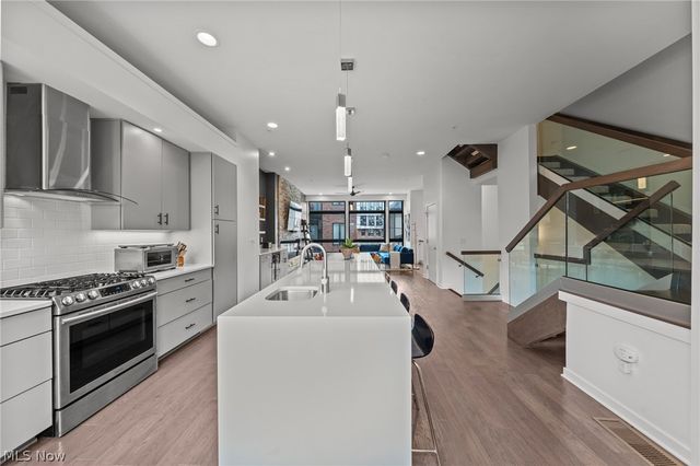 3114 Vine Court, Cleveland, OH 44113