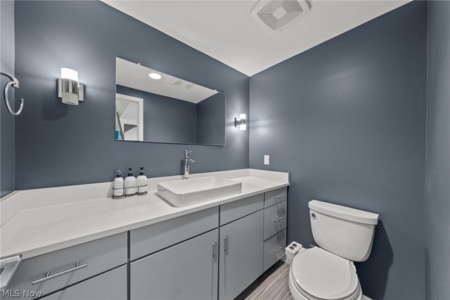 3114 Vine Court, Cleveland, OH 44113