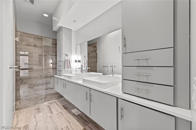 3114 Vine Court, Cleveland, OH 44113