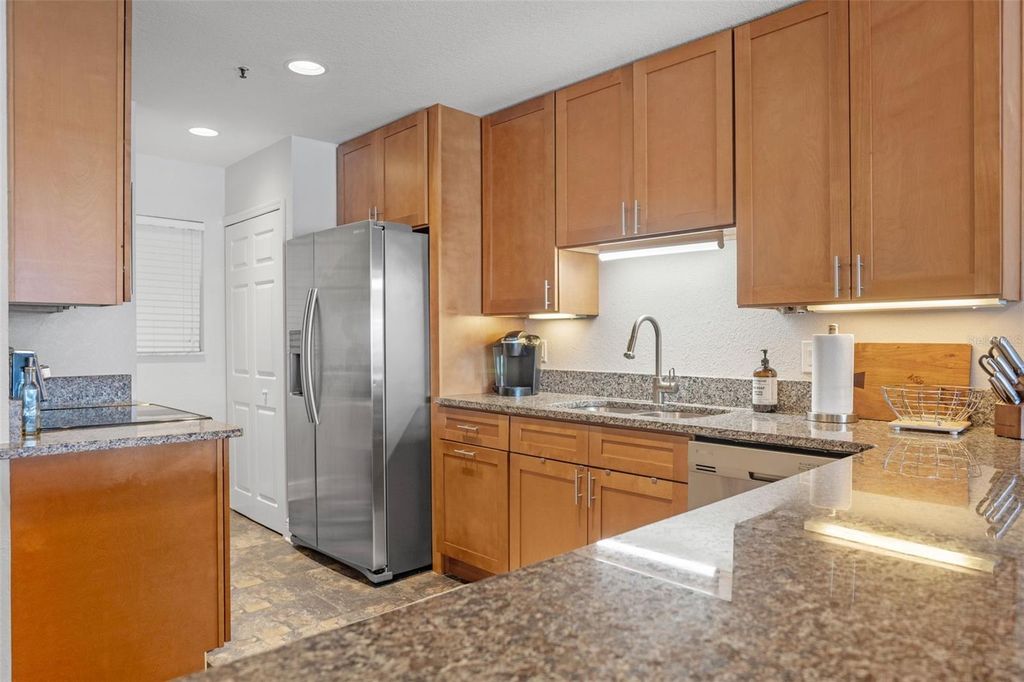 Image 5 of property listing at 442 BOUCHELLE DRIVE 203, New Smyrna Beach, FL 32169