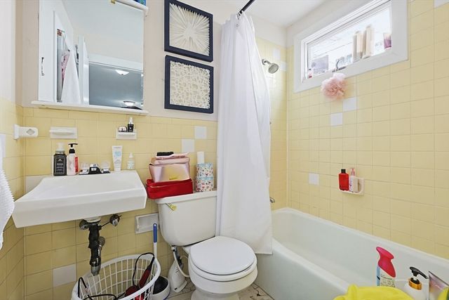 15 Kenneson Rd, Somerville, MA 02145