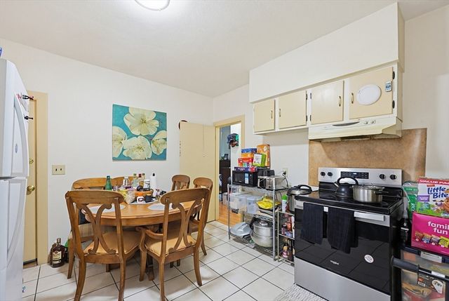 15 Kenneson Rd, Somerville, MA 02145