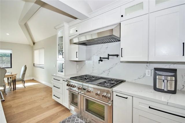 243 Notteargenta, Pacific Palisades, CA 90272