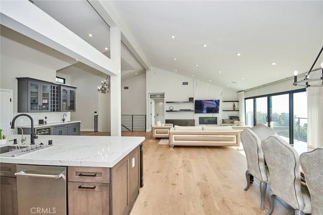 243 Notteargenta, Pacific Palisades, CA 90272