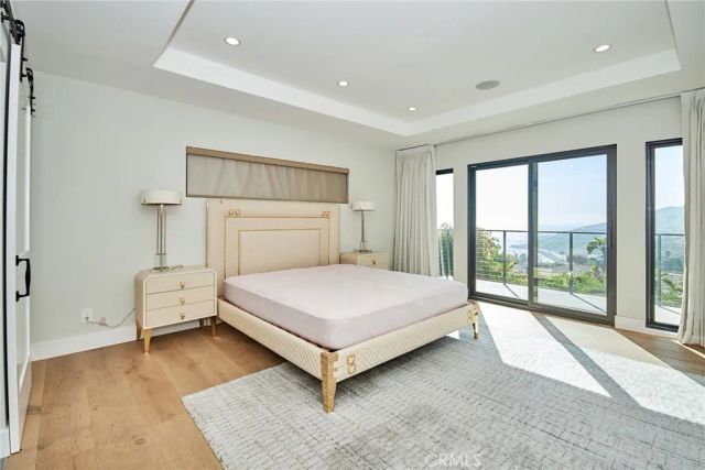 243 Notteargenta, Pacific Palisades, CA 90272