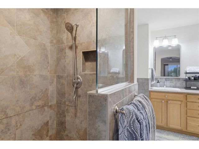 6607 S Forest Way E, Centennial, CO 80121