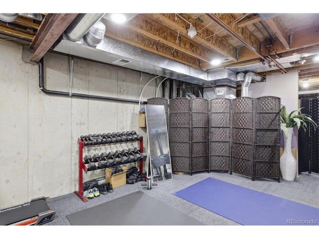 6607 S Forest Way E, Centennial, CO 80121