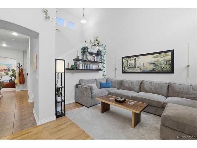 6607 S Forest Way E, Centennial, CO 80121
