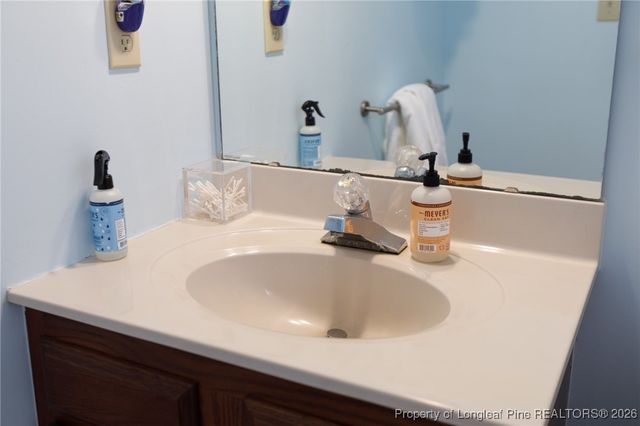 130 Thorncliff Drive, Fayetteville, NC 28303