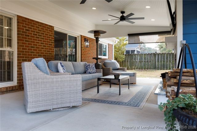 130 Thorncliff Drive, Fayetteville, NC 28303