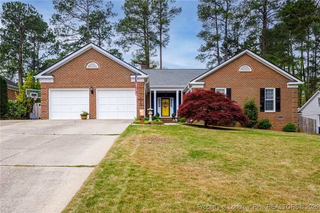 130 Thorncliff Drive, Fayetteville, NC 28303