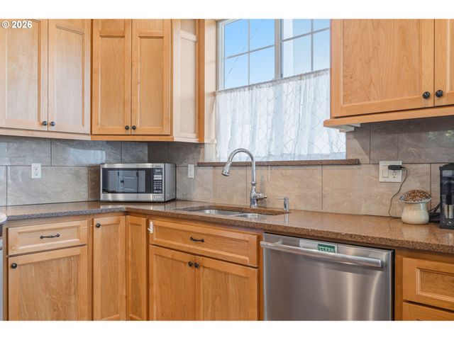 3833 Se 33RD Ave, Portland, OR 97202