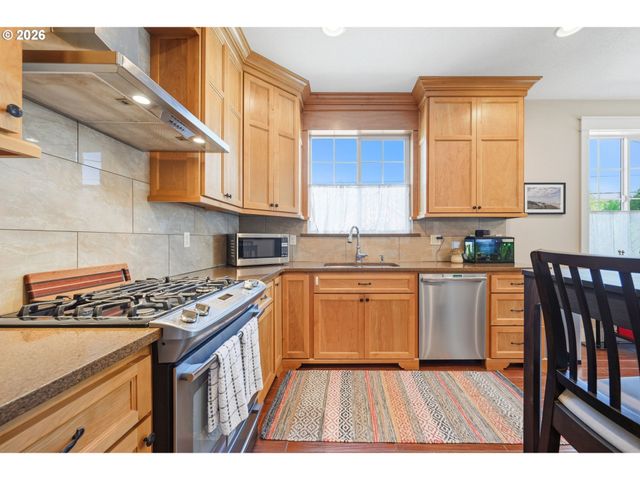 3833 Se 33RD Ave, Portland, OR 97202