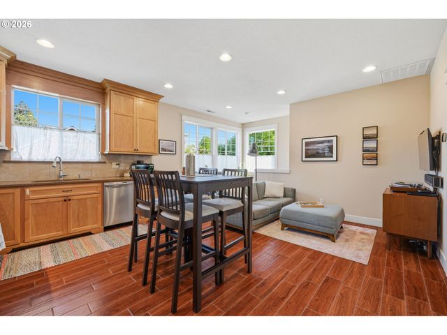 3833 Se 33RD Ave, Portland, OR 97202