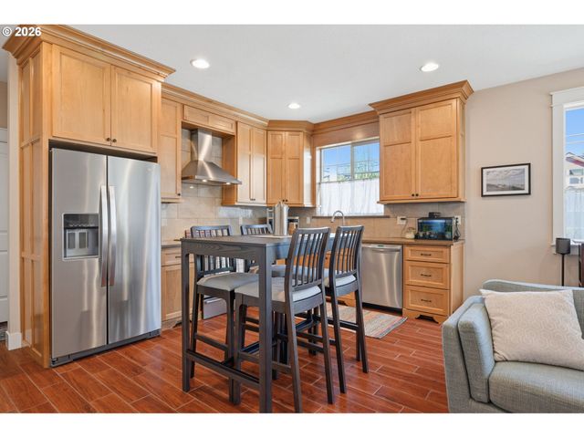 3833 Se 33RD Ave, Portland, OR 97202