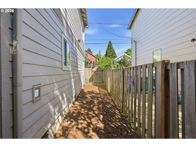 3833 Se 33RD Ave, Portland, OR 97202