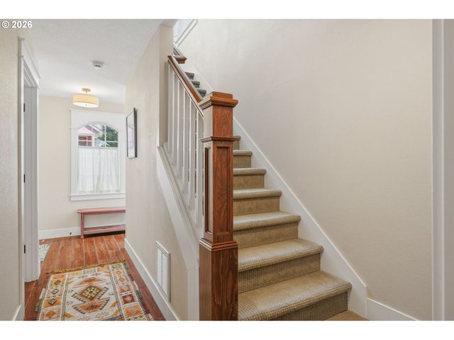 3833 Se 33RD Ave, Portland, OR 97202