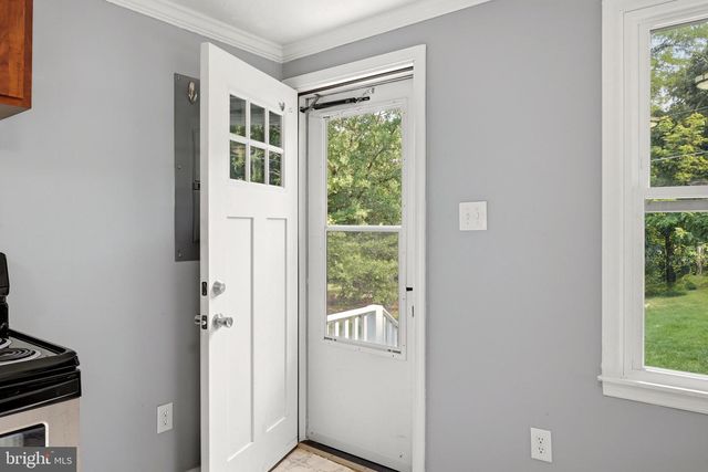 852 MCDONALD RD, Winchester, VA 22602